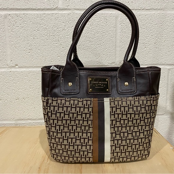 Tommy Hilfiger Handbags - Tommy Hilfiger shoulder purse. Brown in color. NWT